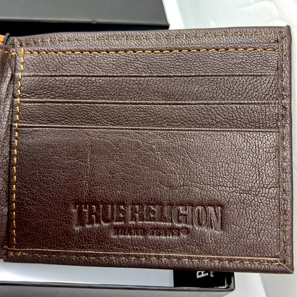 TRUE RELIGION MENS WALLET, ALL LEATHER, BROWN COLOR, WITH RFID PROTECTION - Picture 5 of 14